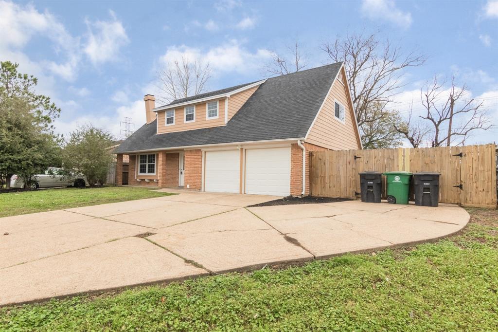 11422 Sagedowne Lane, Houston, Texas image 3