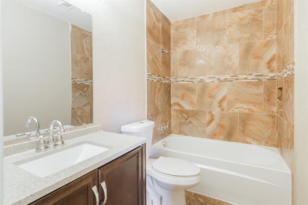 11422 Sagedowne Lane, Houston, Texas image 10