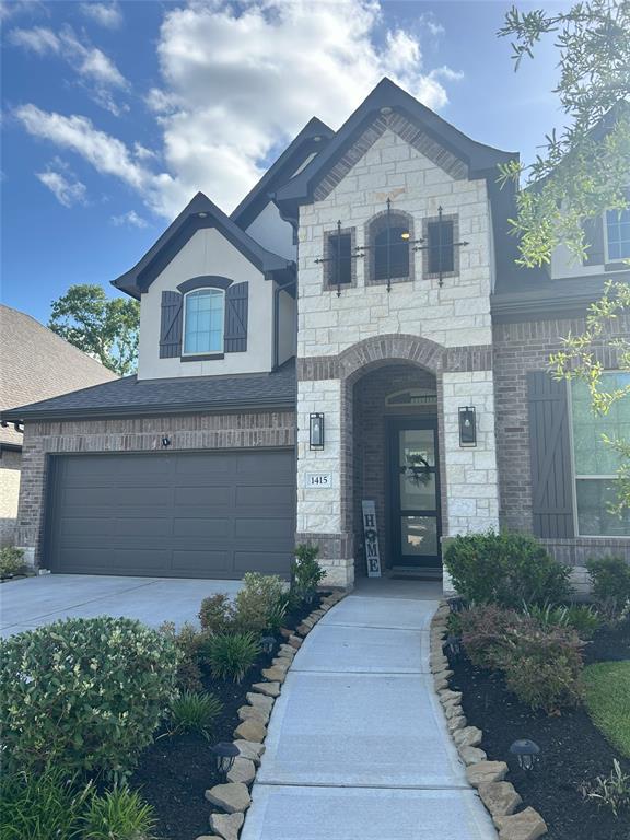 1415 Emma Lake Drive