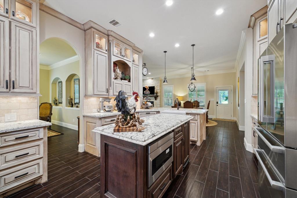 28503 Monterey Cliff Lane, Huffman, Texas image 12