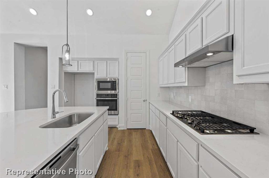 12011 Perch Drive, Mont Belvieu, Texas image 13