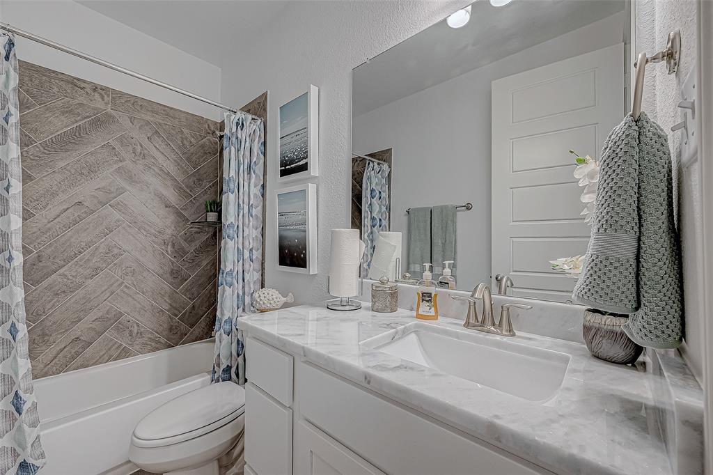 13514 Harbor Pointe Drive, Texas City, Texas image 22