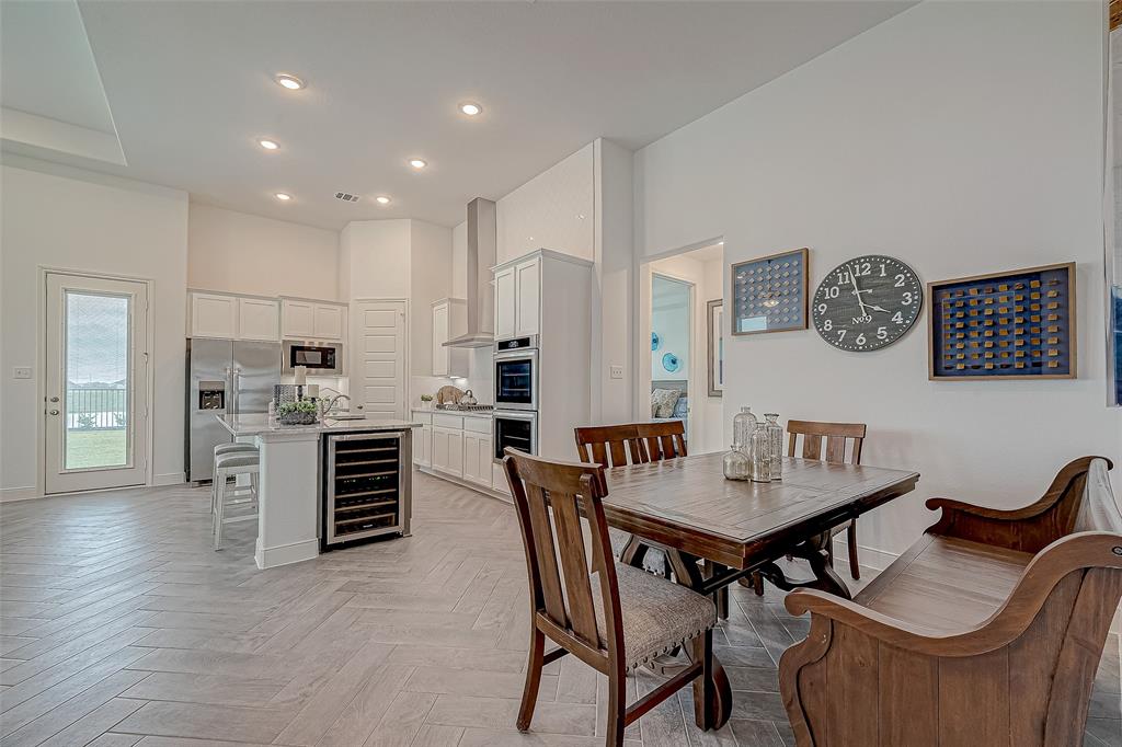 13514 Harbor Pointe Drive, Texas City, Texas image 6