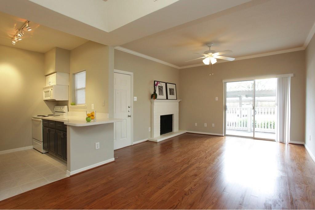 4041 Drake Street 113