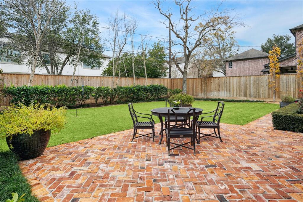 4511 Birch Street, Bellaire, Texas image 37