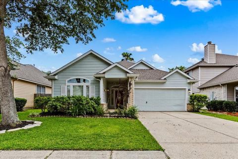 Single Family Residence in Pasadena TX 1519 Pebble Banks Lane.jpg