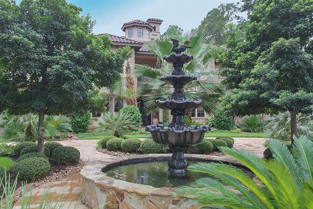 23 Villeroy Way, The Woodlands, Texas image 9