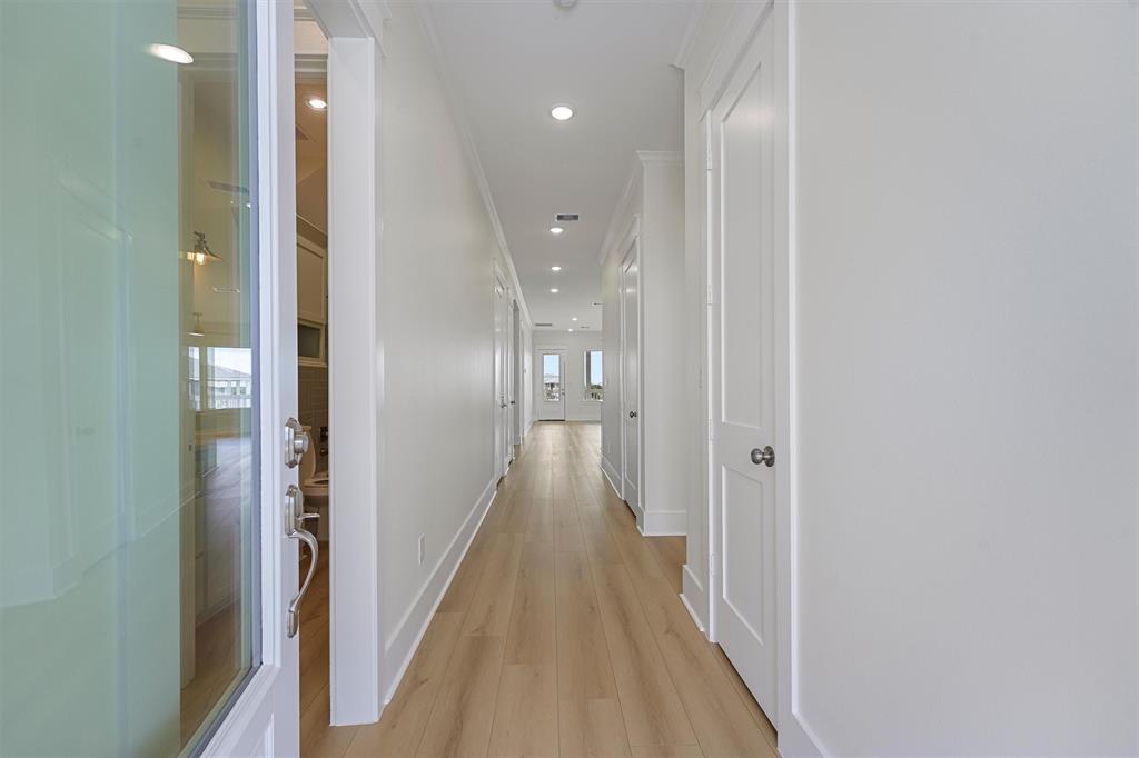 4042 Miramar Court Ct, Galveston, Texas image 2