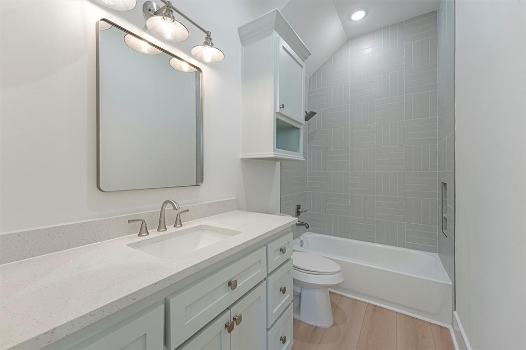4042 Miramar Court Ct, Galveston, Texas image 11