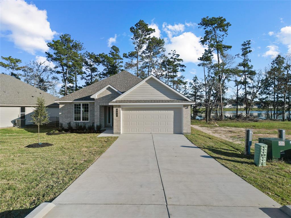 457 Shoreview Drive, Conroe, Texas image 2