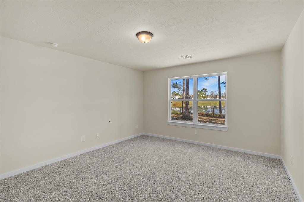 457 Shoreview Drive, Conroe, Texas image 11