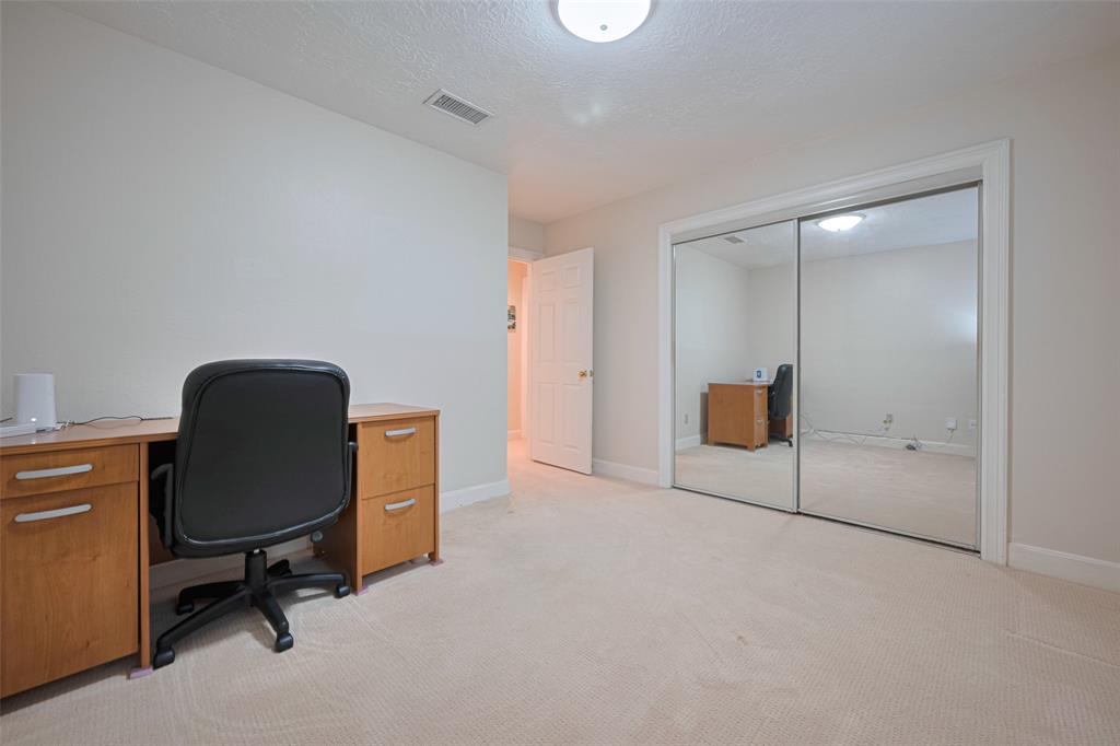 15019 Rock Knoll Drive, Houston, Texas image 35