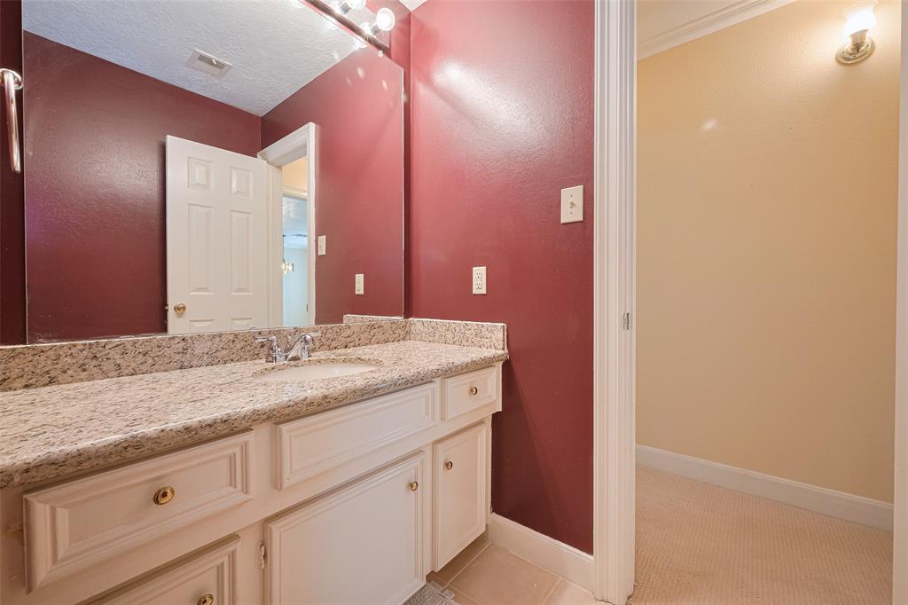 15019 Rock Knoll Drive, Houston, Texas image 34