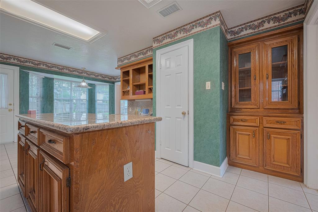 15019 Rock Knoll Drive, Houston, Texas image 18