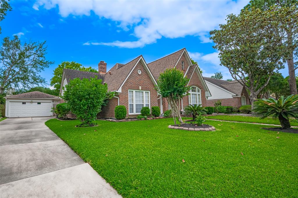 15019 Rock Knoll Drive, Houston, Texas image 2