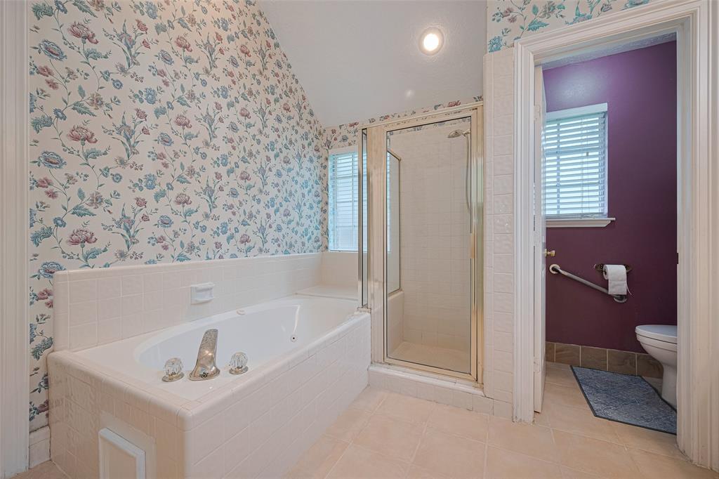 15019 Rock Knoll Drive, Houston, Texas image 40
