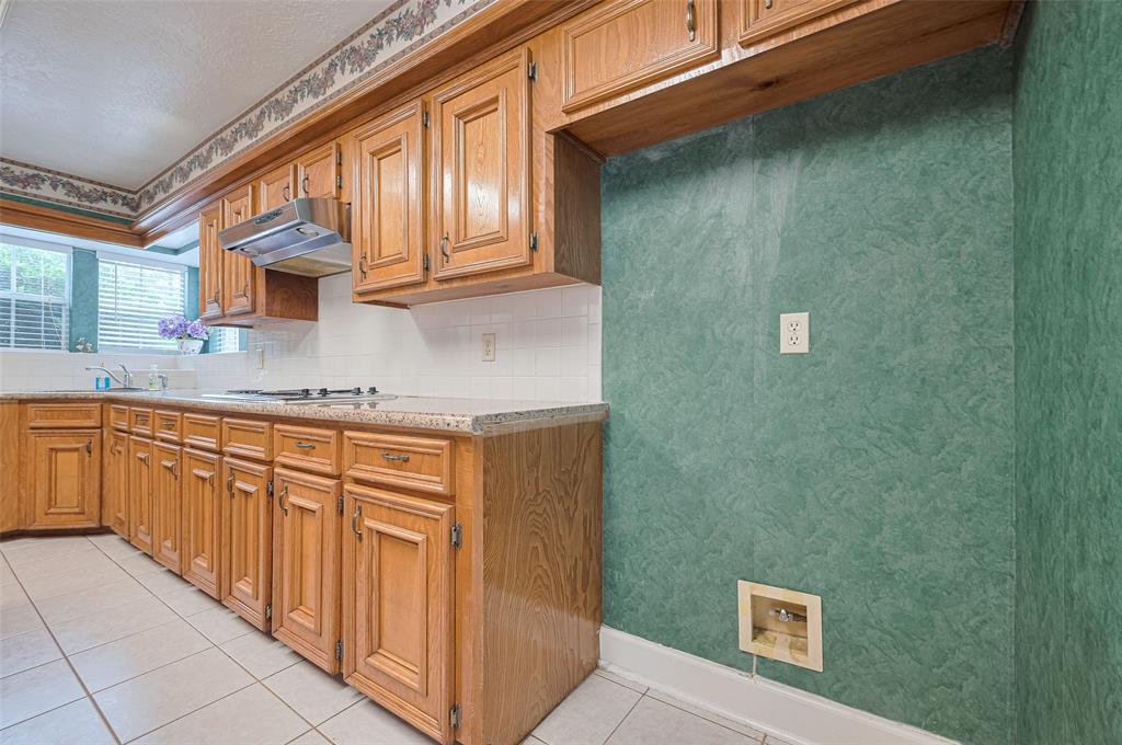 15019 Rock Knoll Drive, Houston, Texas image 12