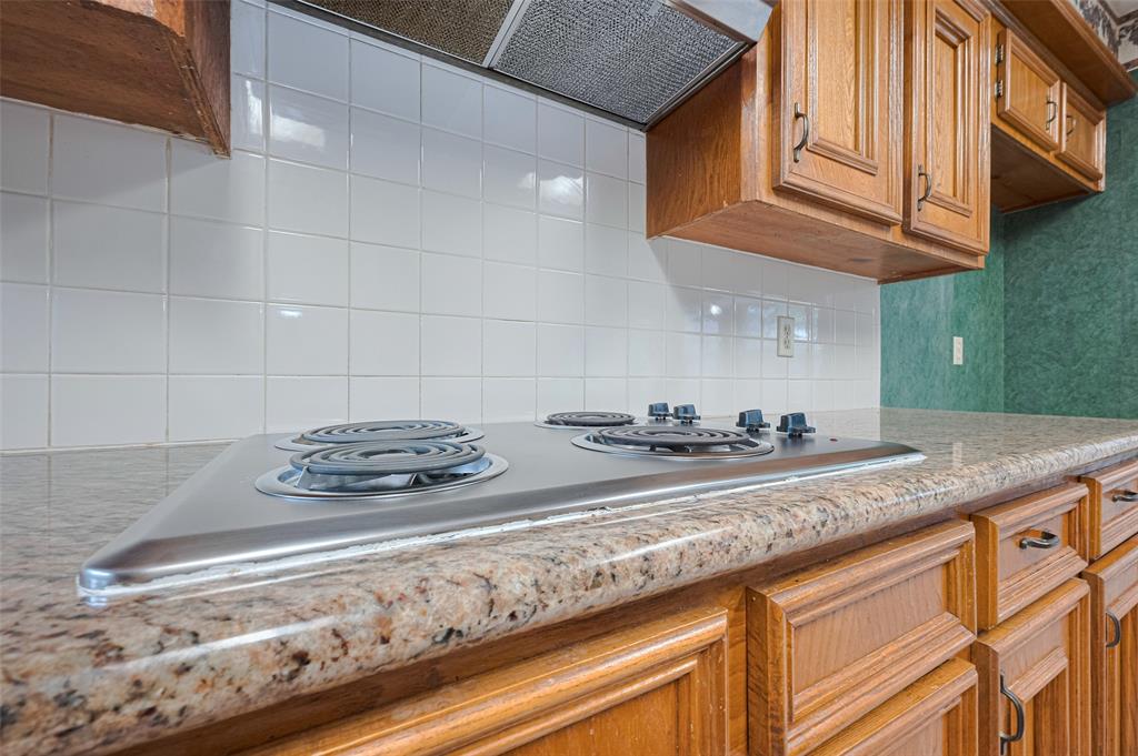 15019 Rock Knoll Drive, Houston, Texas image 17