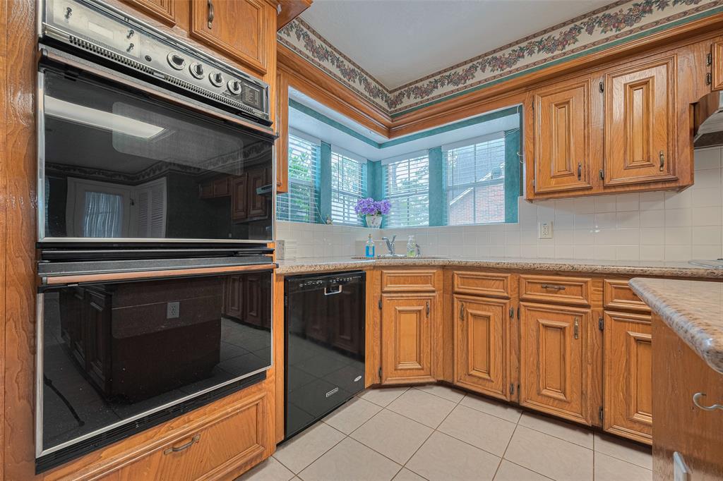 15019 Rock Knoll Drive, Houston, Texas image 15