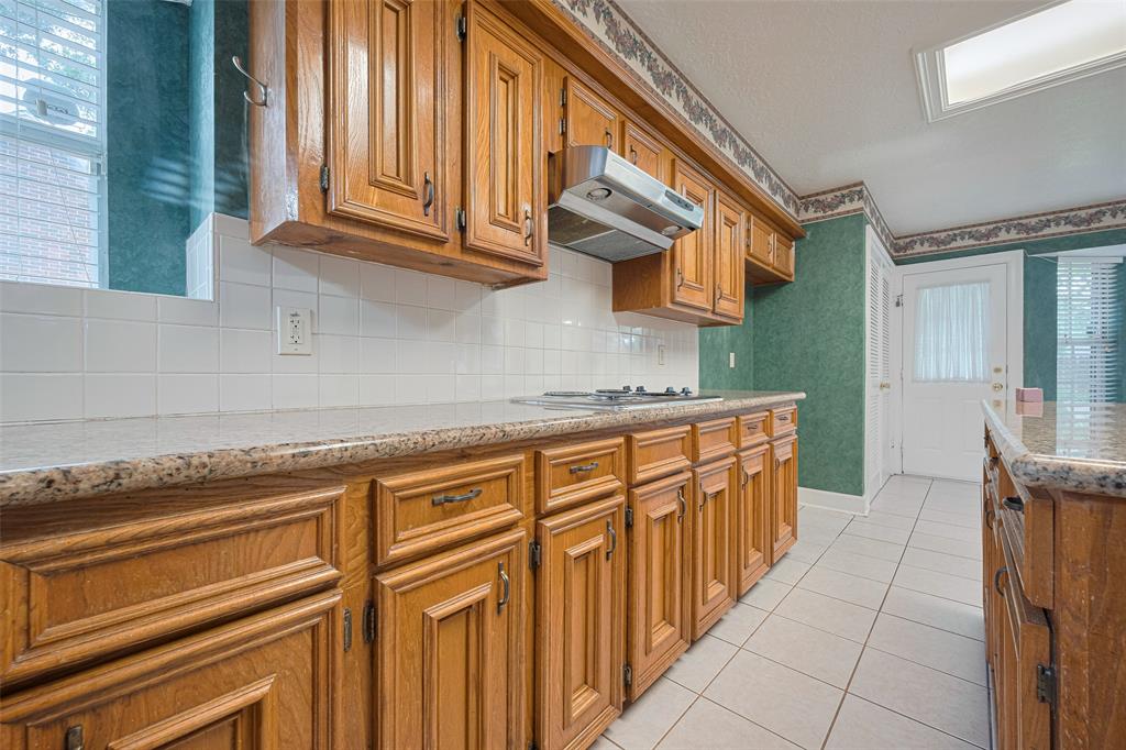 15019 Rock Knoll Drive, Houston, Texas image 19