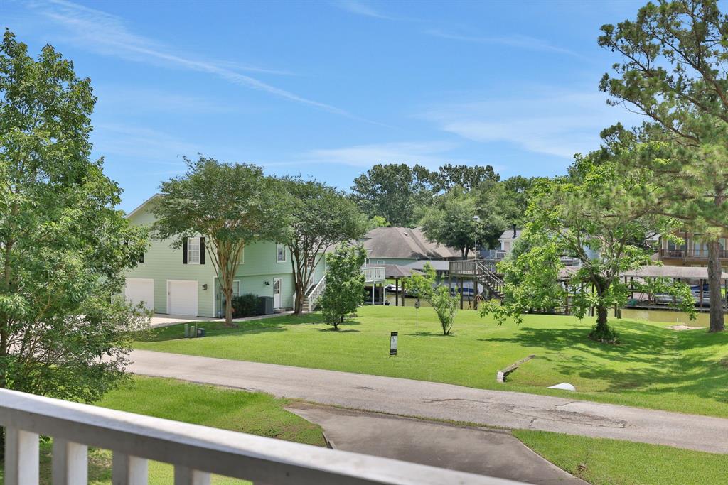 360 Holiday Lane, Coldspring, Texas image 7