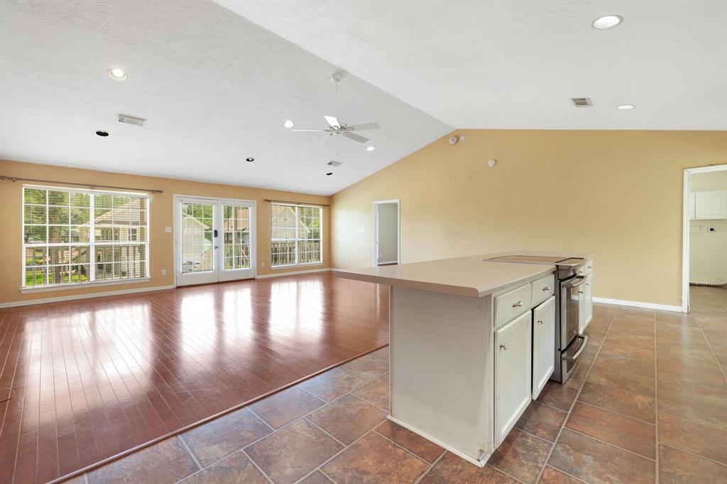 360 Holiday Lane, Coldspring, Texas image 12