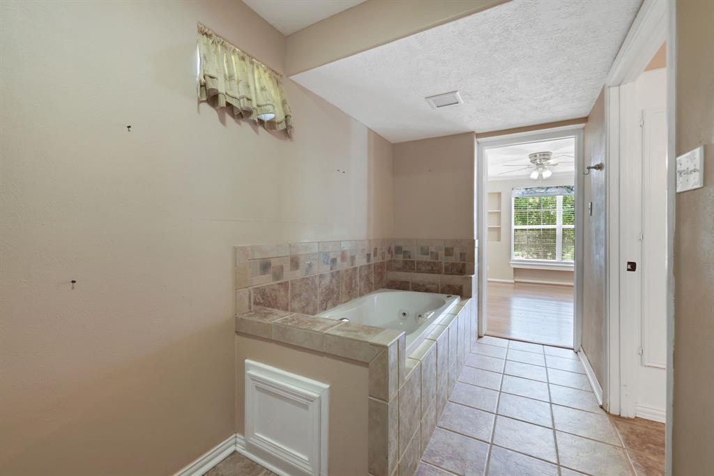 360 Holiday Lane, Coldspring, Texas image 34