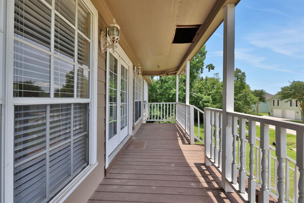 360 Holiday Lane, Coldspring, Texas image 6