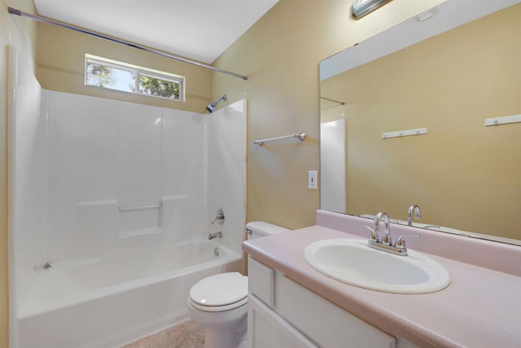 360 Holiday Lane, Coldspring, Texas image 23