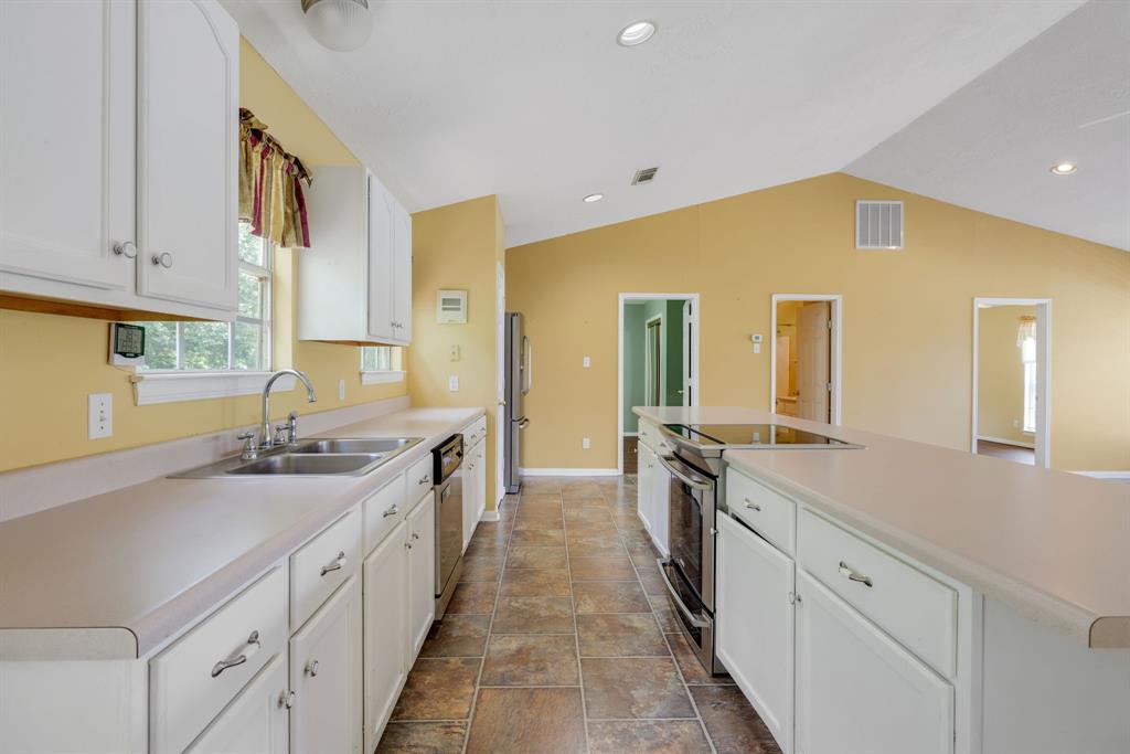 360 Holiday Lane, Coldspring, Texas image 14