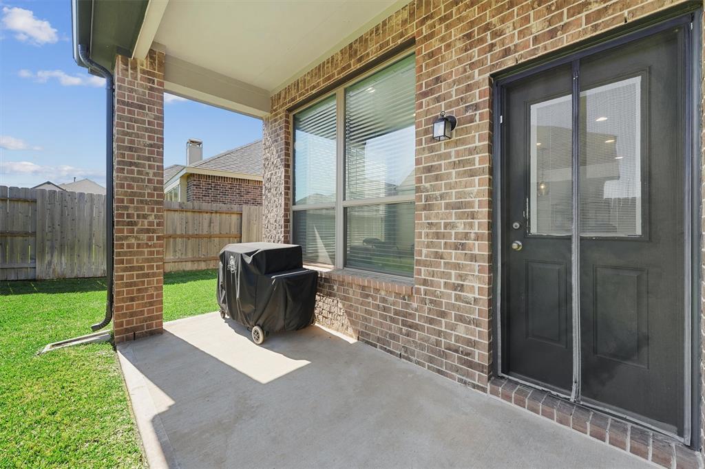 908 Newport Creek Drive, Katy, Texas image 32