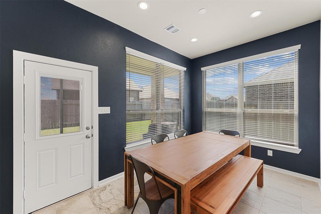 908 Newport Creek Drive, Katy, Texas image 16