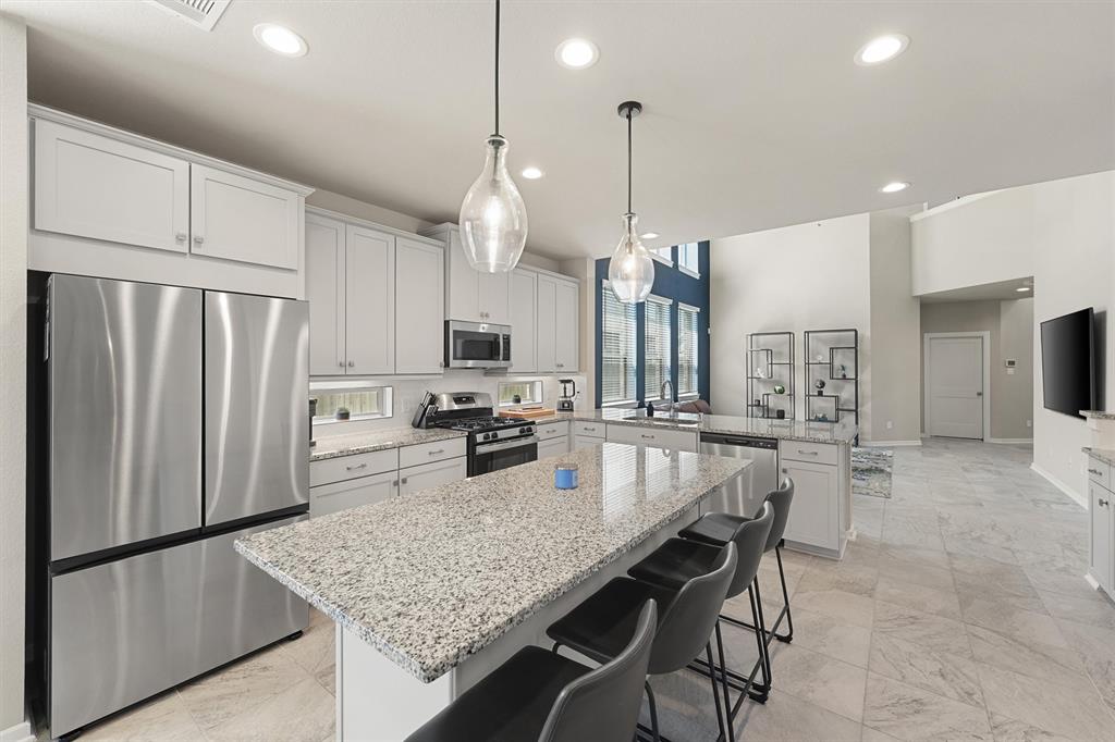 908 Newport Creek Drive, Katy, Texas image 12