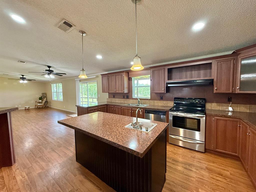 17196 Westbury Road, Beaumont, Texas image 11