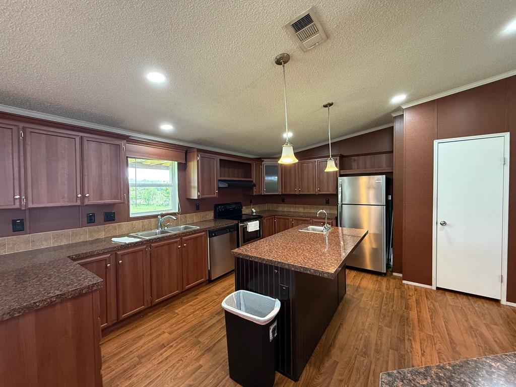 17196 Westbury Road, Beaumont, Texas image 8