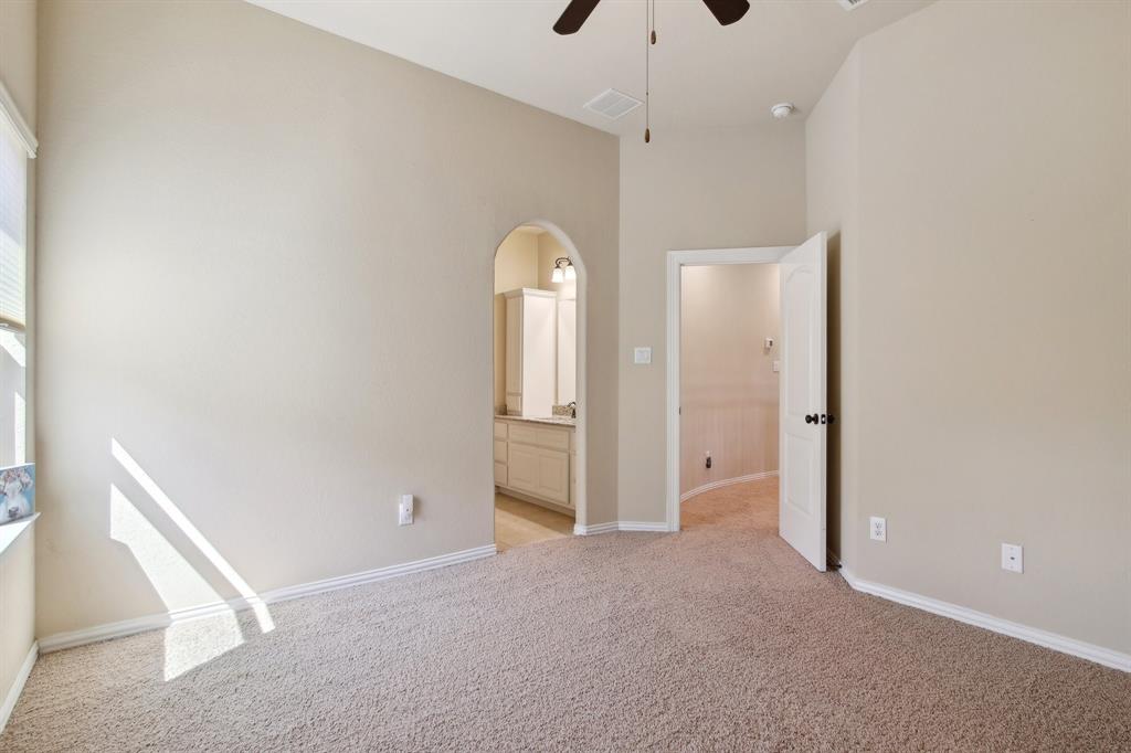 12915 Dunbar Cave Court, Humble, Texas image 32
