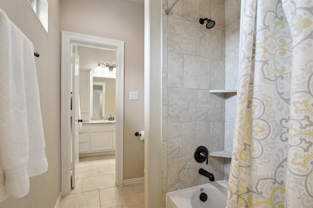 12915 Dunbar Cave Court, Humble, Texas image 31