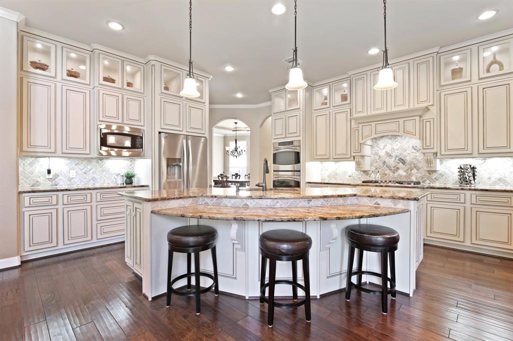 12915 Dunbar Cave Court, Humble, Texas image 10