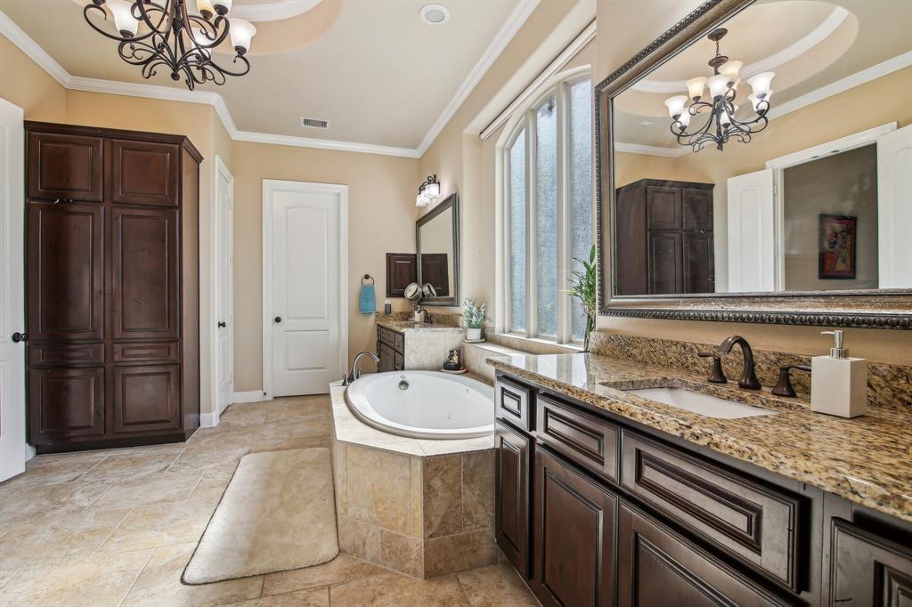 12915 Dunbar Cave Court, Humble, Texas image 24