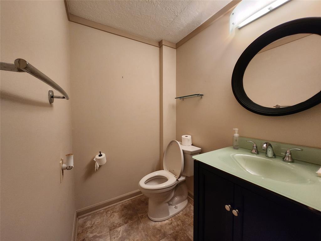 Bayou Vista, Texas 77563, United States, 3 Bedrooms Bedrooms, ,3 BathroomsBathrooms,Residential,Active,188351