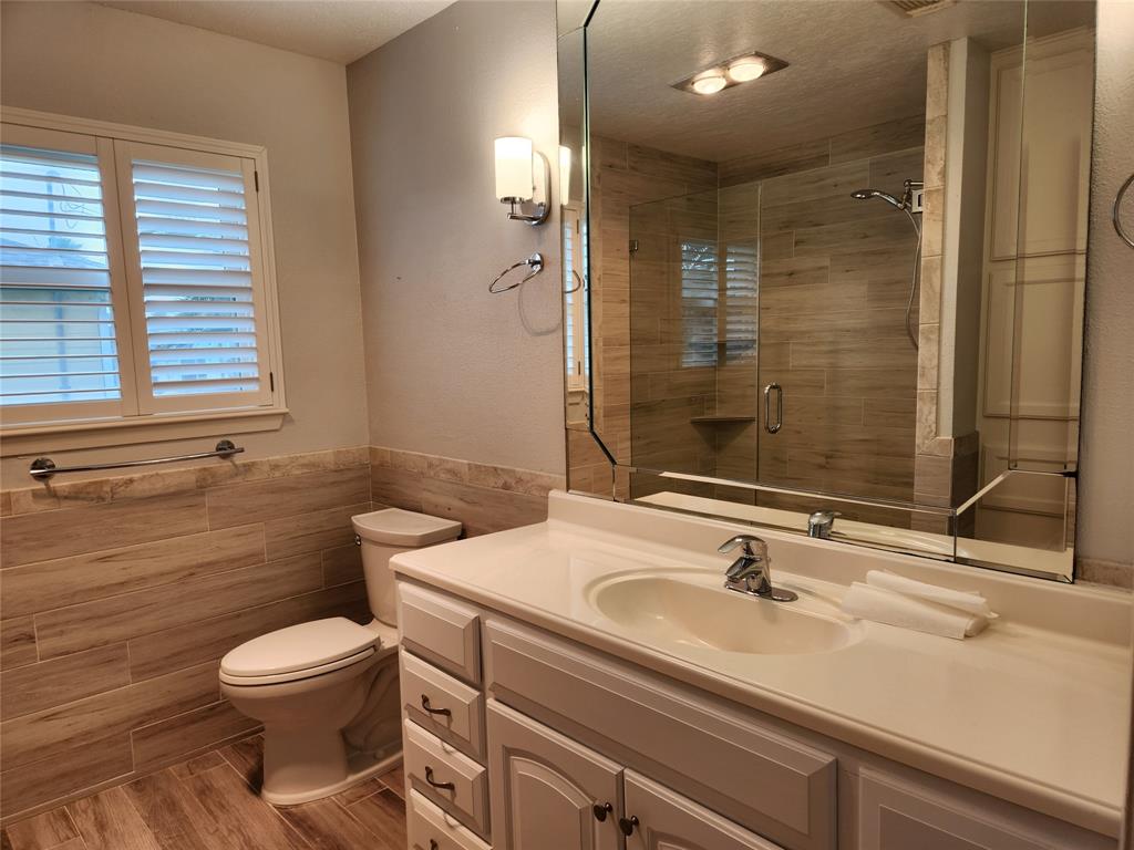 Bayou Vista, Texas 77563, United States, 3 Bedrooms Bedrooms, ,3 BathroomsBathrooms,Residential,Active,188351