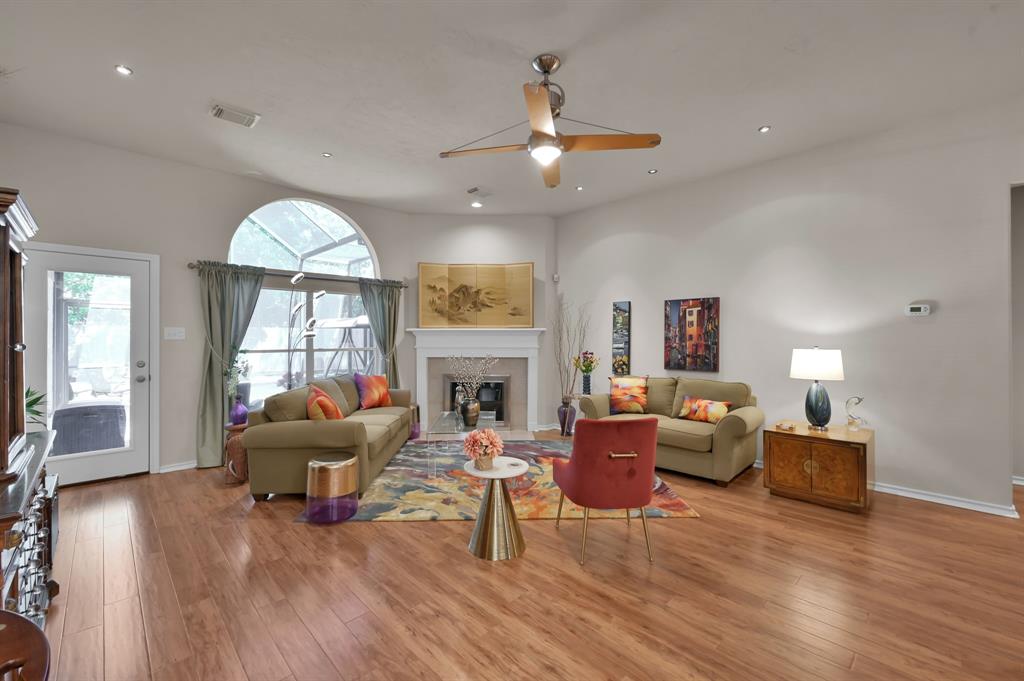 47 N Merryweather Circle, The Woodlands, Texas image 7