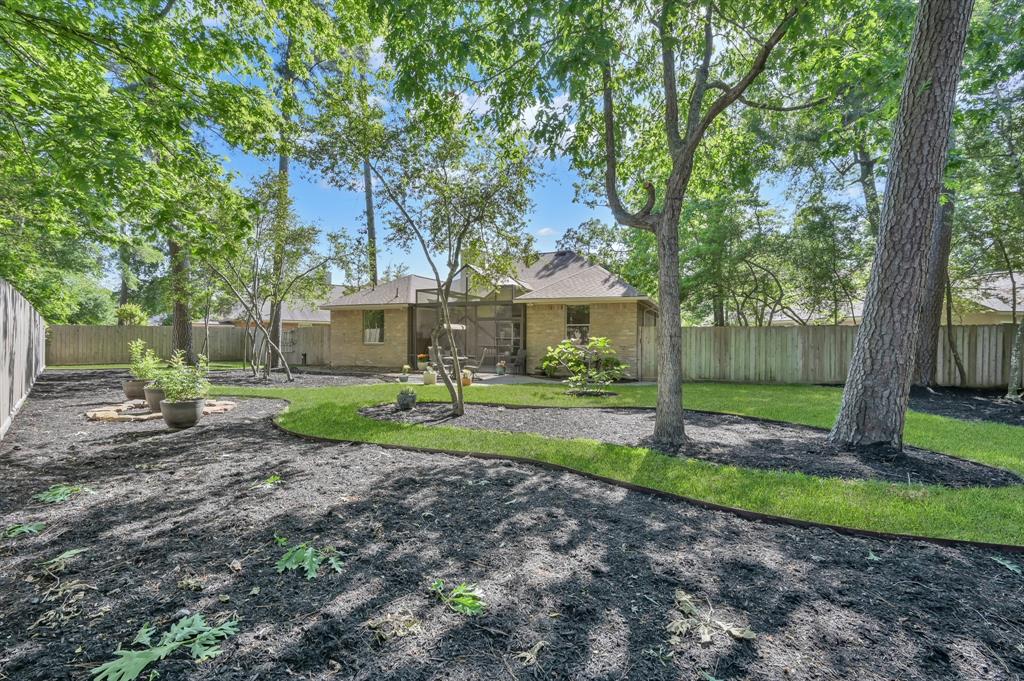 47 N Merryweather Circle, The Woodlands, Texas image 29