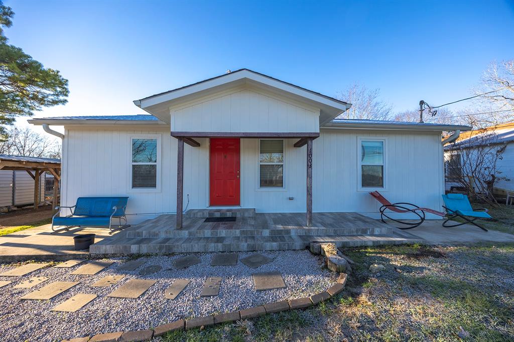 1003 N Banks Street, Caldwell, Texas image 1
