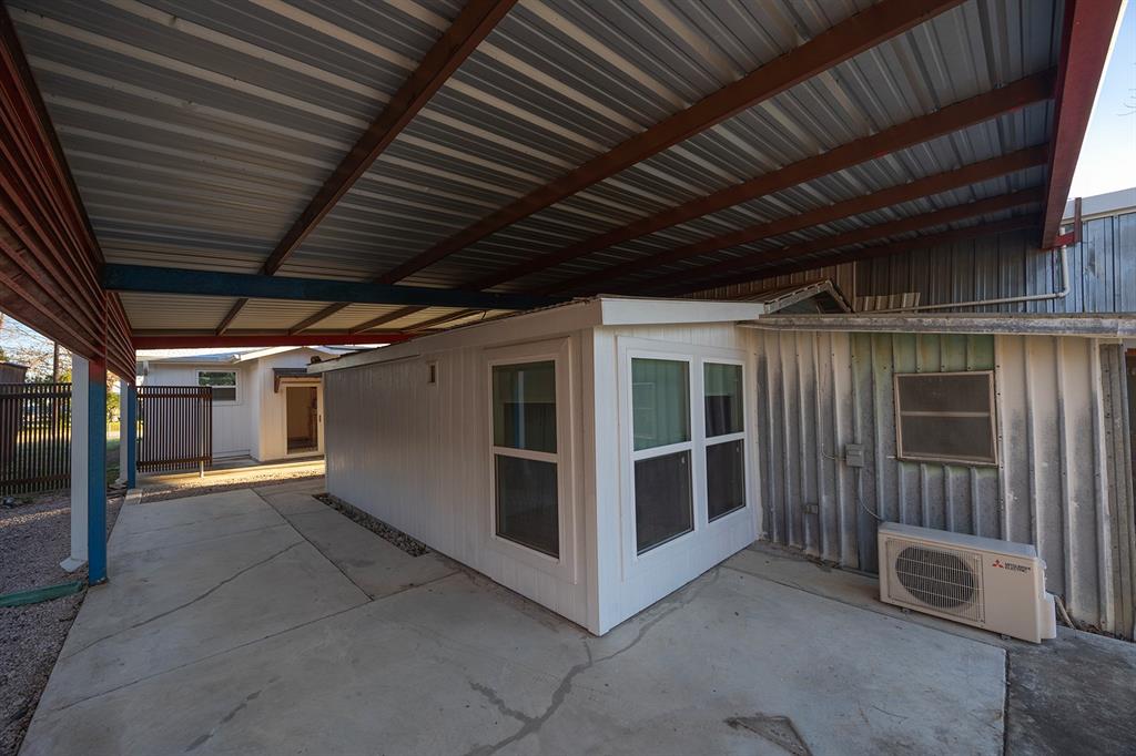 1003 N Banks Street, Caldwell, Texas image 41