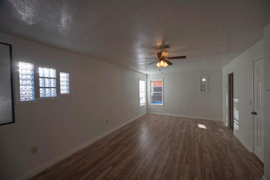 1003 N Banks Street, Caldwell, Texas image 17