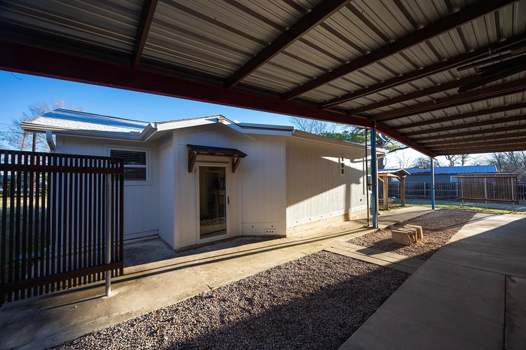 1003 N Banks Street, Caldwell, Texas image 42
