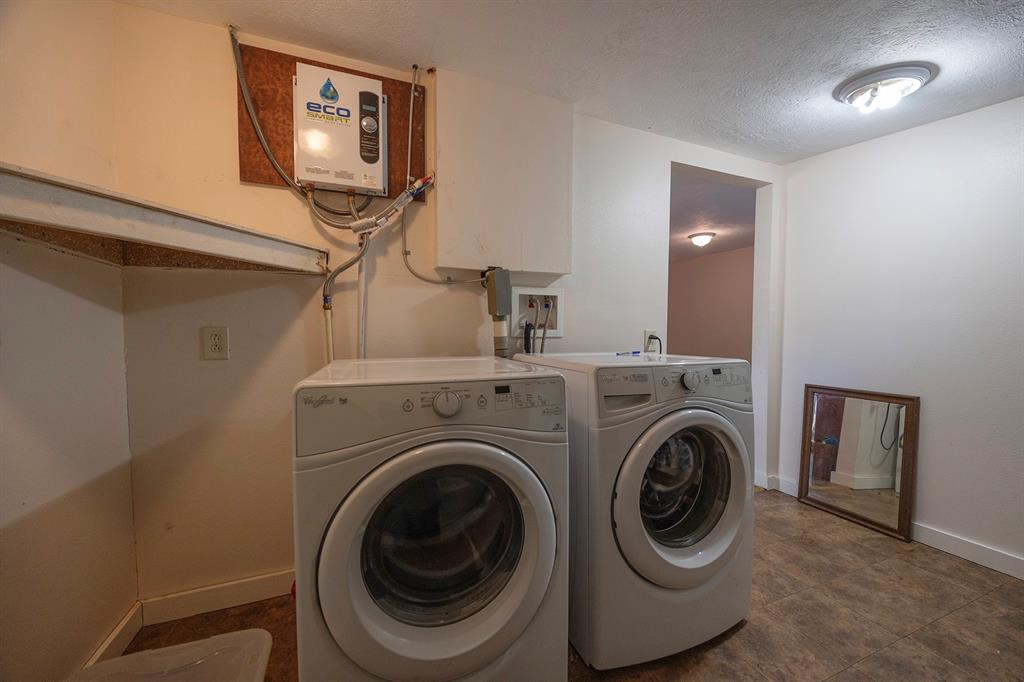 1003 N Banks Street, Caldwell, Texas image 45