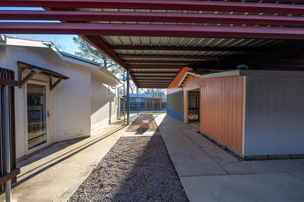 1003 N Banks Street, Caldwell, Texas image 40