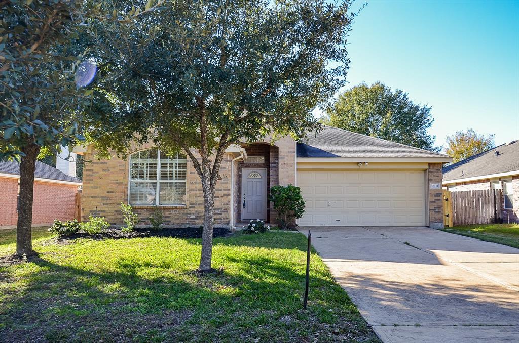 15111 Crescent Lilly Drive, Cypress, Texas image 3